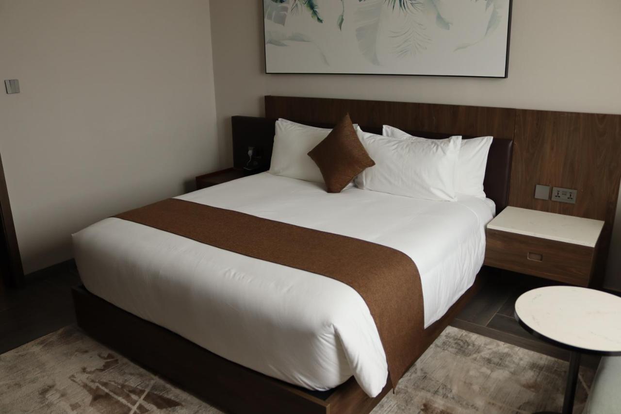 Zara Garden Hotel And Apartments カンパラ エクステリア 写真