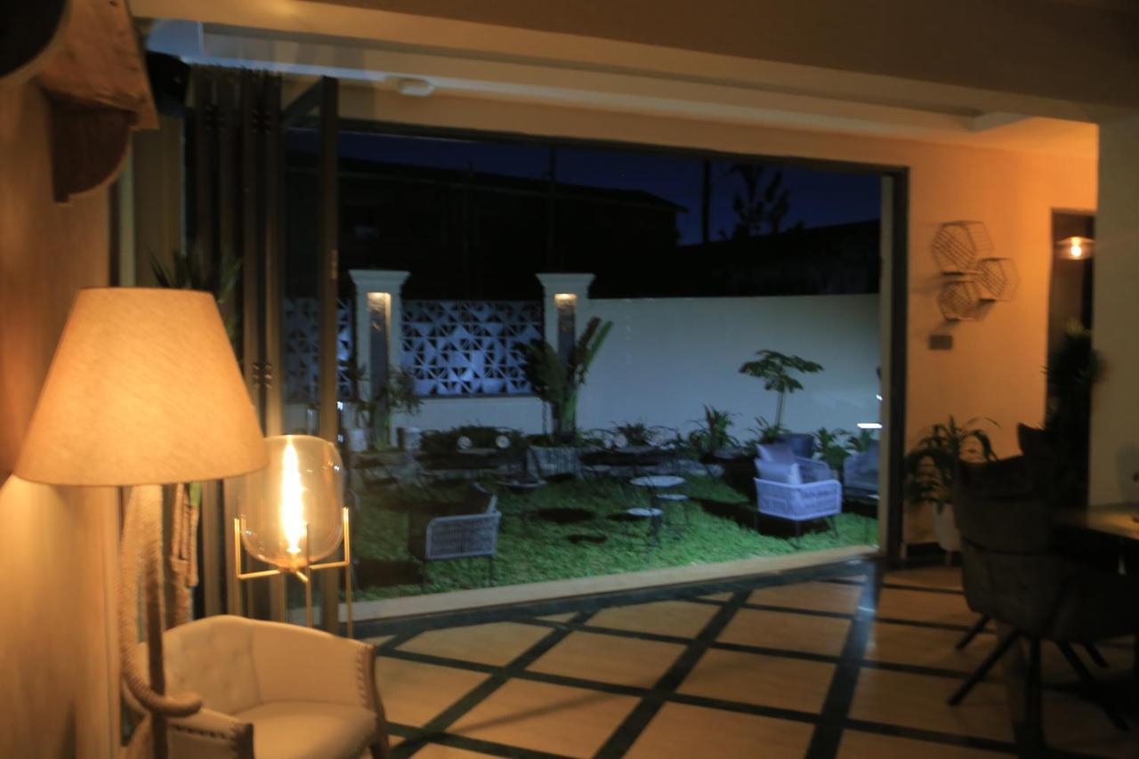 Zara Garden Hotel And Apartments カンパラ エクステリア 写真