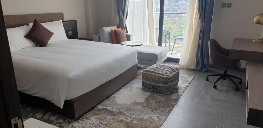 Zara Garden Hotel And Apartments カンパラ エクステリア 写真